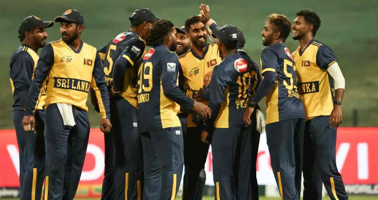 T20 World Cup 2026: श्रीलंका ने किया टीम का ऐलान, दासुन शनाका बने कप्तान; आउट ऑफ फॉर्म धनंजय डी सिल्वा बाहर