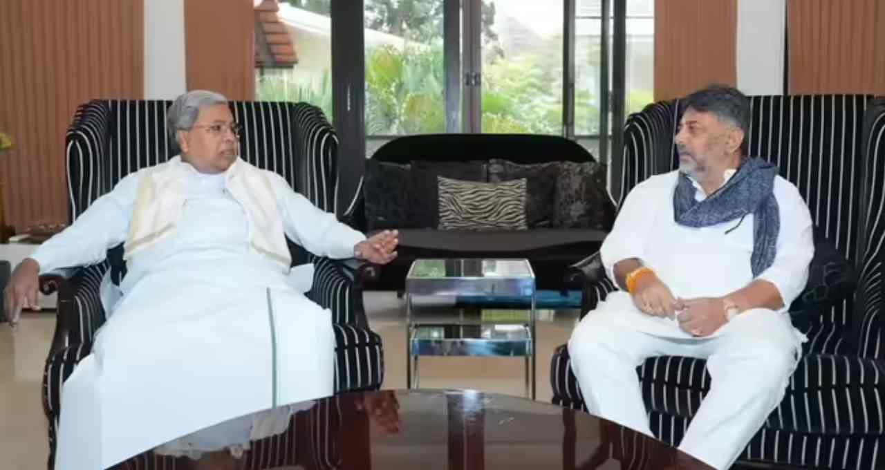 डीके शिवकुमार का बीजेपी को दो टूक: कहा- 'हर मुश्किल में सिद्धारमैया के साथ खड़ा हूं'
