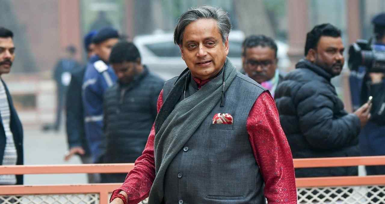 ट्रेड डील को लेकर कांग्रेस का हमला, शशि थरूर बोले– ट्वीट से नहीं चलता देश