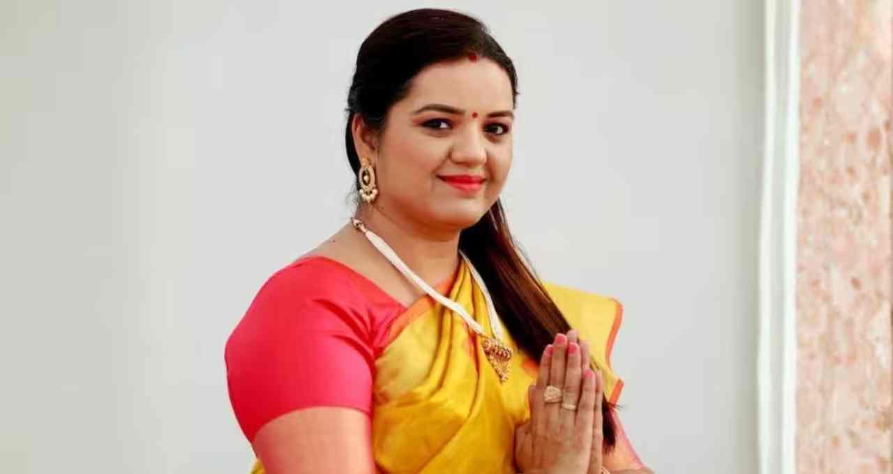 Maharashtra Politics: मीरा-भायंदर की नई मेयर बनीं डिंपल मेहता, ‘अमराठी’ पहचान पर विवाद तेज
