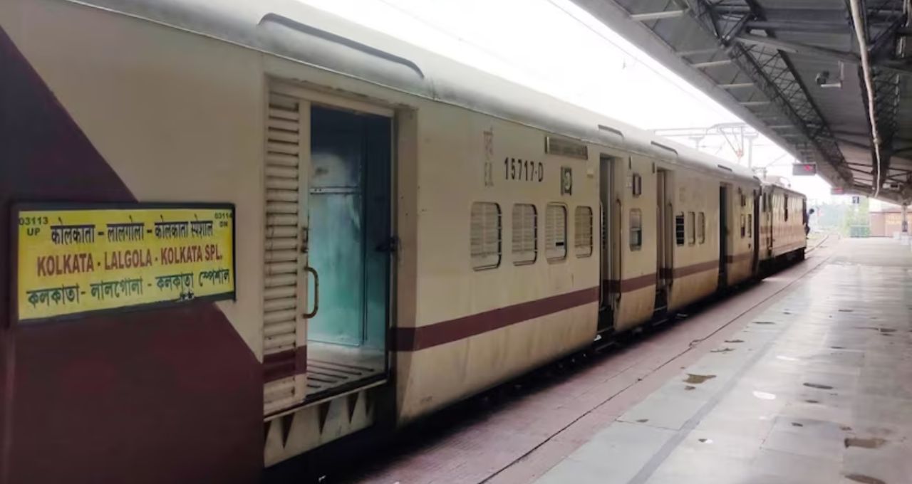 New Rail Station: দেবগ্রামে থামছে হাজারদুয়ারি এক্সপ্রেস, নদিয়ার যাত্রীদের যাত্রায় বড় স্বস্তি দিল রেল
