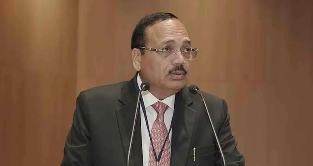 CJI सूर्यकांत ने कहा- 'जज परफेक्ट नहीं होते, खुद को अपूर्ण न मानना न्यायिक नेतृत्व के लिए ज्यादा खतरनाक'