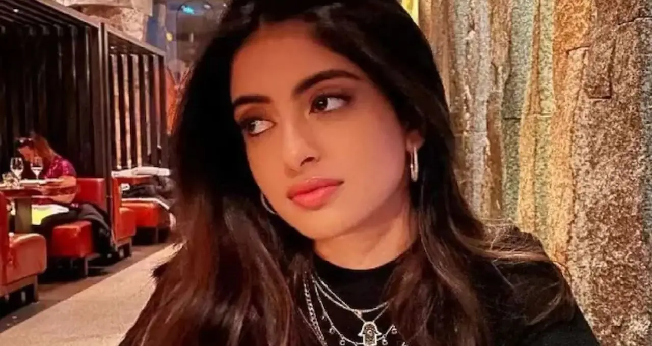 Navya Nanda’s Education: বলিউড নয়, পড়াশোনাতেই নজর! কোথায় পড়েছেন Navya Naveli Nanda? বছরে কত খরচ? কীভাবে ভর্তি করবেন আপনার সন্তান?
