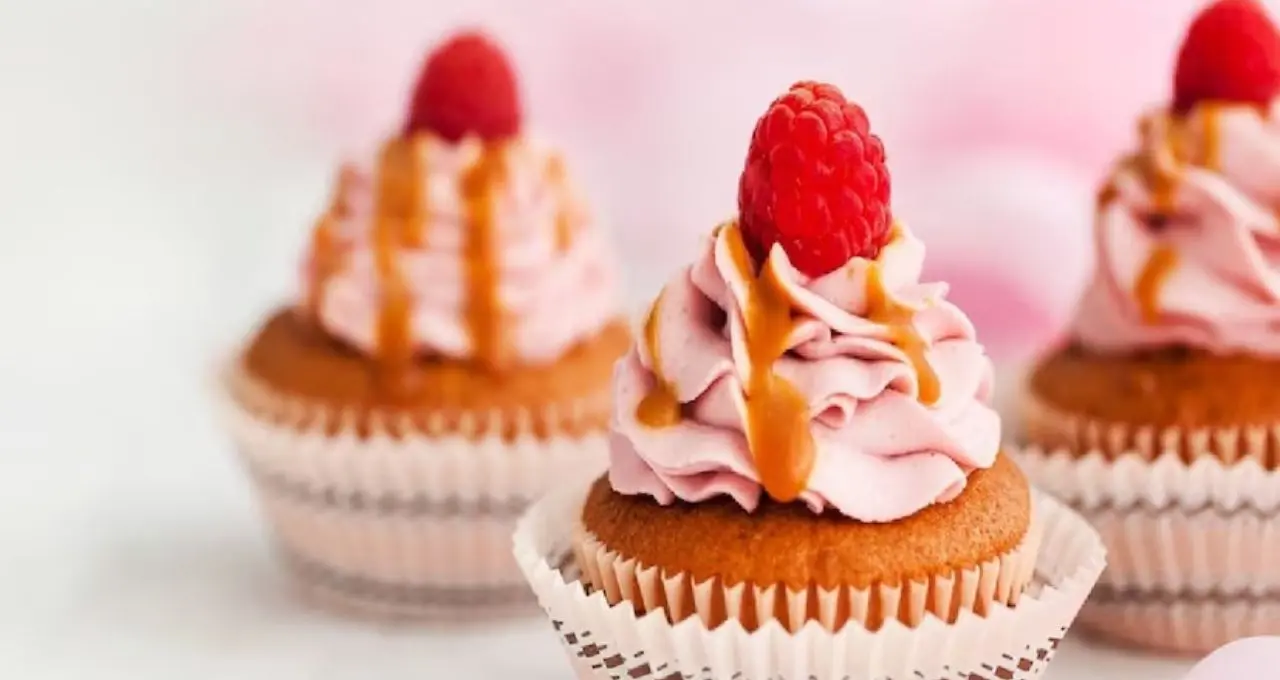 Cake vs Pastry: কোনটা আসলে কেক, আর কোনটা পেস্ট্রি? ৯৯% মানুষই ভুল করেন!
