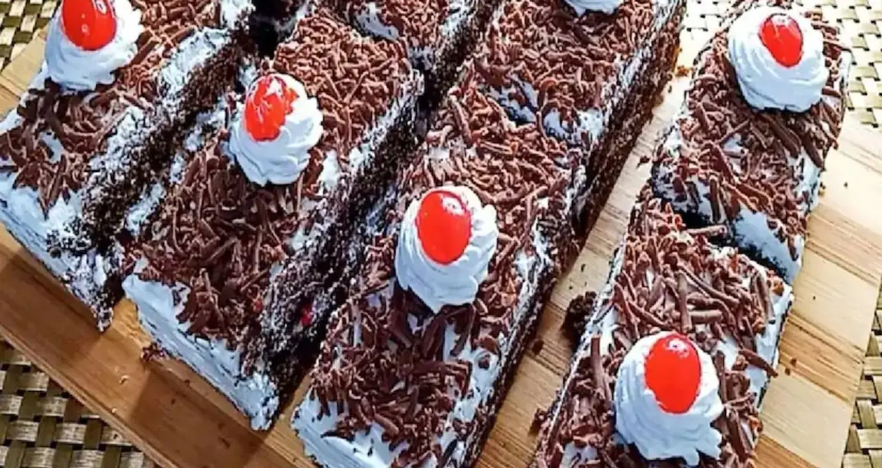 Cake vs Pastry: কোনটা আসলে কেক, আর কোনটা পেস্ট্রি? ৯৯% মানুষই ভুল করেন!
