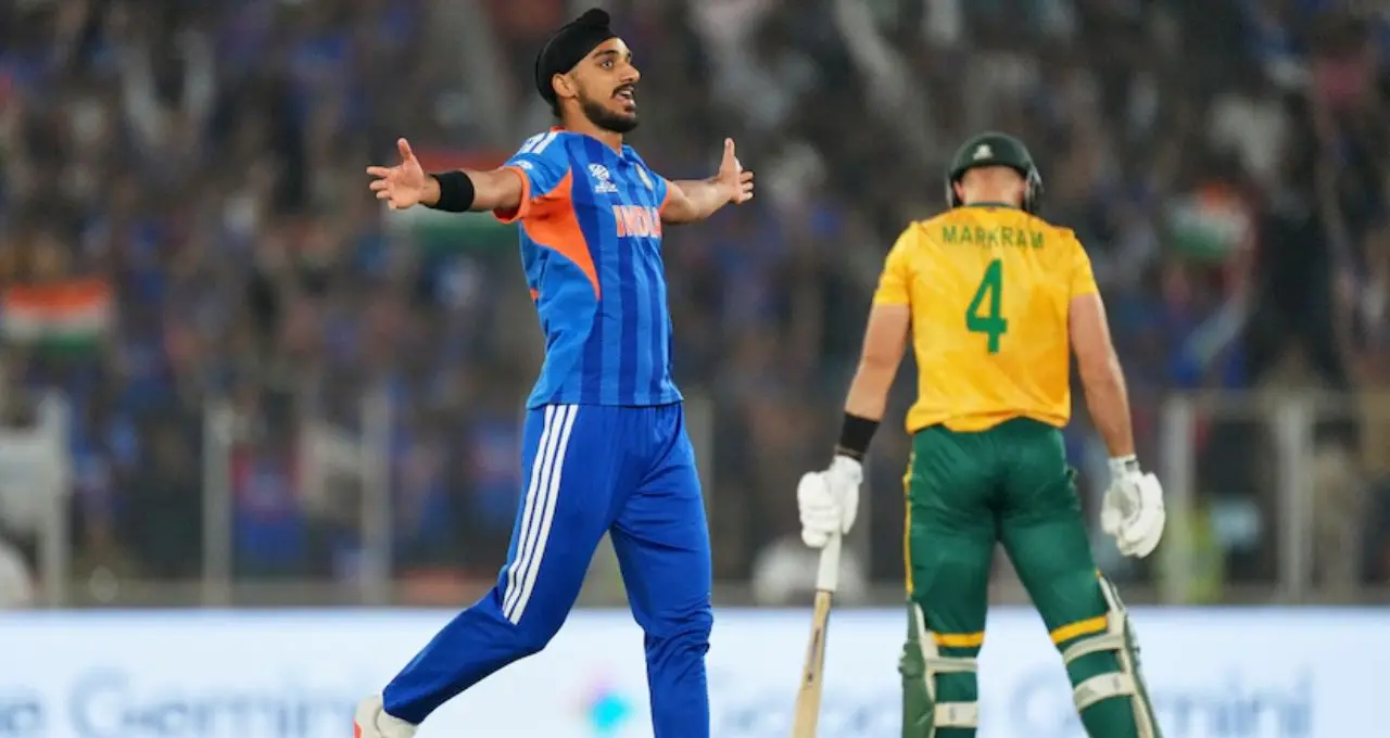 IND vs SA: বুমরাহ-অর্শদীপের আগুনে স্পেল, পাওয়ার প্লেতেই তিন উইকেট হারিয়ে চাপে দক্ষিণ আফ্রিকা
