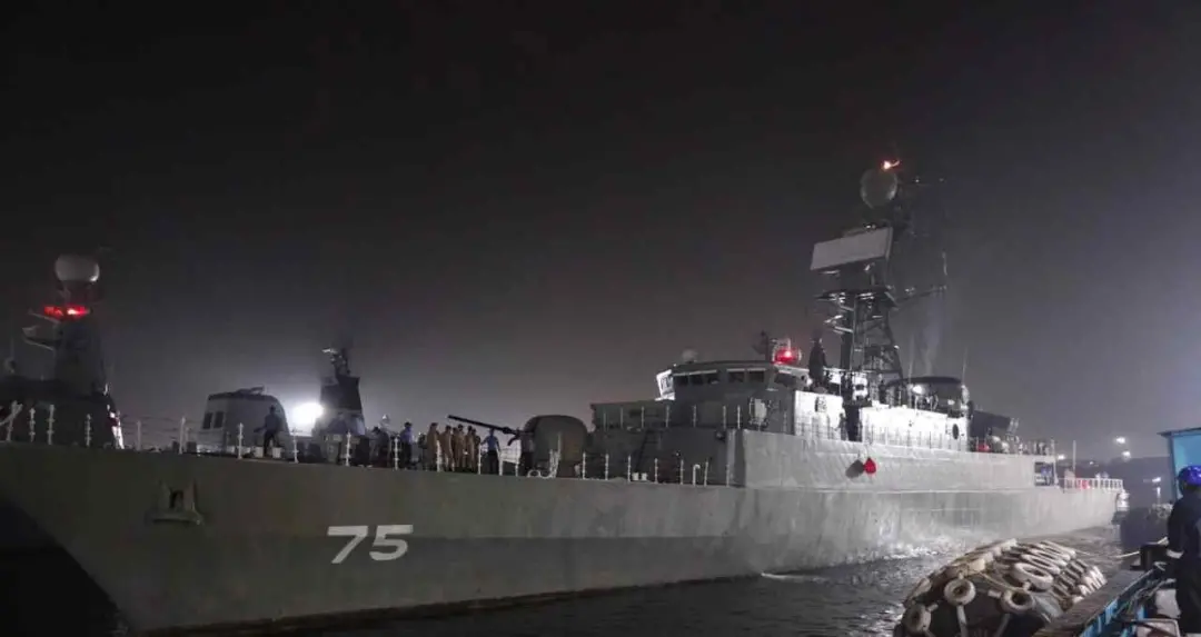 श्रीलंका तट के पास ईरानी फ्रिगेट जहाज पर पनडुब्बी हमला, 101 लोग लापता, बचाव अभियान जारी