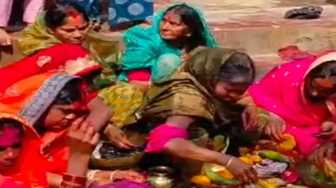 भागलपुर की 5 बड़ी खबरें: भीषण सड़क हादसे में 2 की मौत, 7 घायल; होली पर शहर की सड़कों पर दिखा रंग और मस्ती का माहौल