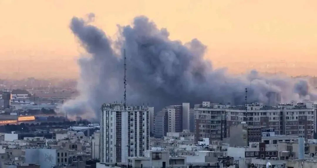 Middle East तनाव का भारत पर आर्थिक असर, Israel-Iran संघर्ष से तेल कीमतें बढ़ीं, रुपये और महंगाई पर दबाव संभव