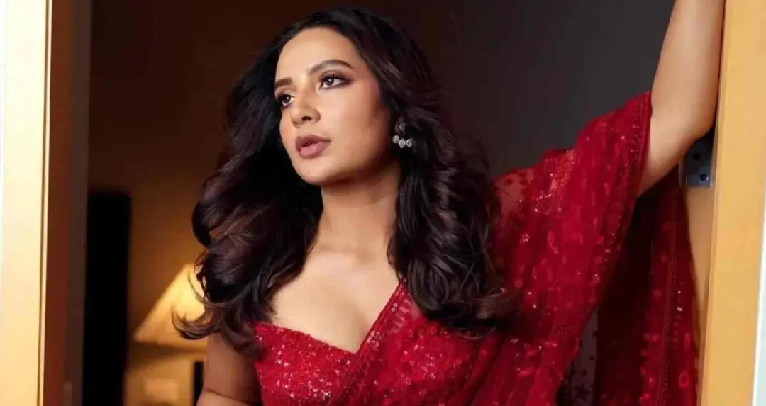 दुबई से सुरक्षित भारत लौटीं Subhashree Ganguly, पश्चिम एशिया के तनाव के बीच बताया अनुभव ‘काफी डरावना’