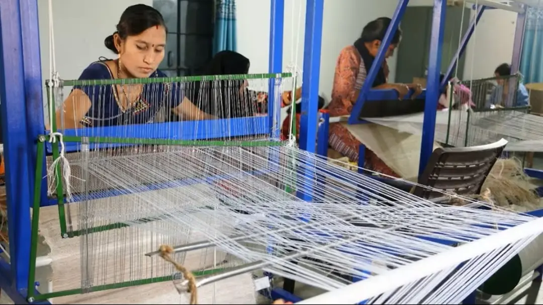 खगड़िया में केला रेशा उत्पादन के जरिए ग्रामीण उद्योग को बढ़ावा देने की पहल। महिलाओं को एक महीने का प्रशिक्षण देकर रोजगार के नए अवसर उपलब्ध कराए जाएंगे