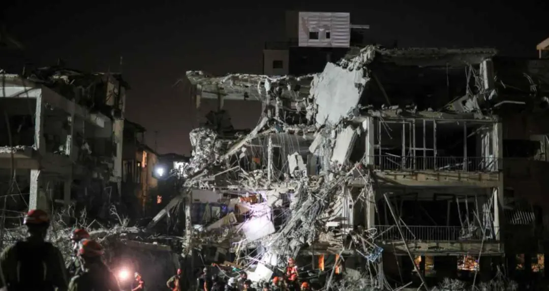 srael-Iran Conflict: हिजबुल्लाह का ड्रोन हमला, इराक में UAE दूतावास निशाने पर; मिडिल ईस्ट में बढ़ा तनाव