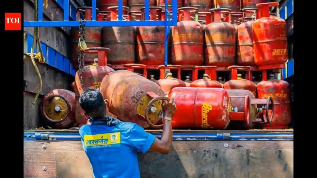 सिलेंडर की ब्लैक मार्केटिंग का खुलासा: एजेंसी मालिक गिरफ्तार, 2 ठिकानों पर रेड के बाद 150 फैक्ट्रियों में गैस सप्लाई बंद