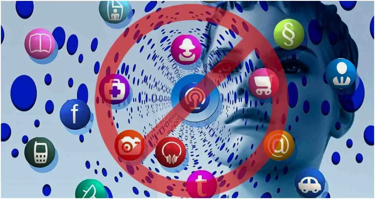 UK में बच्चों की ऑनलाइन सुरक्षा पर फोकस, सोशल मीडिया कंपनियों पर बढ़ा दबाव