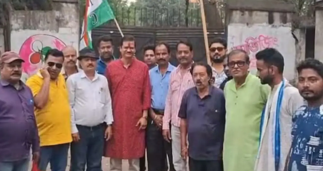 WB Assembly Election 2026: কুলটিতে চমক তৃণমূলের, তিনবারের বিধায়কের বদলে নতুন মুখ—অভিজিৎ ঘটকের ঝড়ো প্রচার শুরু

