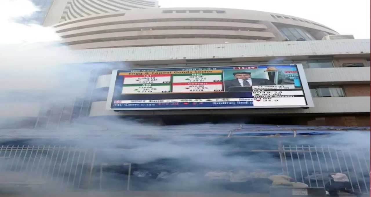 Share Market Crash: শেয়ার বাজারে ‘ধস’, উড়ে গেল ১২ লক্ষ কোটি টাকা! সেনসেক্স-নিফটি ৩% পতনে কাঁপল বিনিয়োগকারীরা
