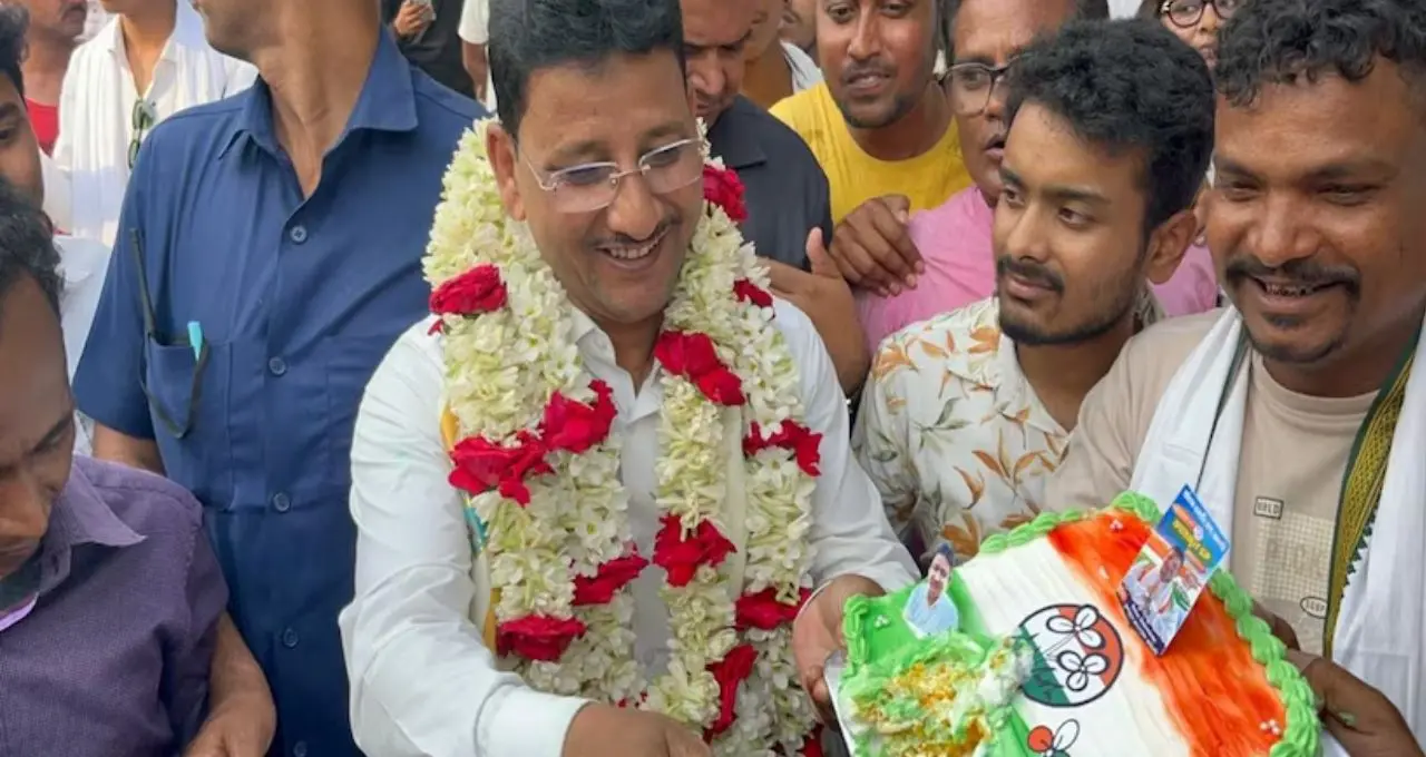 “এবার লাইট অফ হবে না, জয়ও আসবে না”—শুভেন্দুকে নিশানা কাজল শেখের, ভোটমুখে তপ্ত হাঁসন
