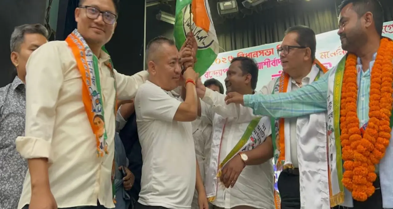পাহাড়-ডুয়ার্সে বড় ধাক্কা বিরোধীদের! বিমল গুরুংয়ের ঘনিষ্ঠ রোহিত থাপা তৃণমূলে, ভোট অঙ্কে নতুন সমীকরণ