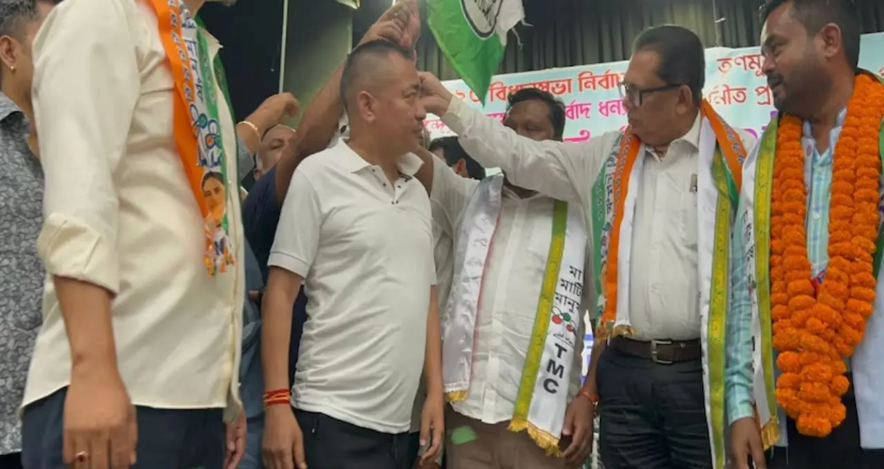 পাহাড়-ডুয়ার্সে বড় ধাক্কা বিরোধীদের! বিমল গুরুংয়ের ঘনিষ্ঠ রোহিত থাপা তৃণমূলে, ভোট অঙ্কে নতুন সমীকরণ