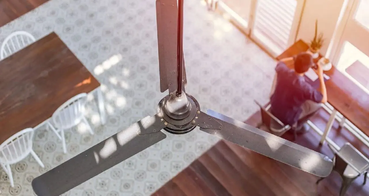 দিনে ১০ ঘণ্টা ফ্যান চালালে কত বিল? গরমে সিলিং ফ্যানেই বাড়ছে বিদ্যুতের খরচ!