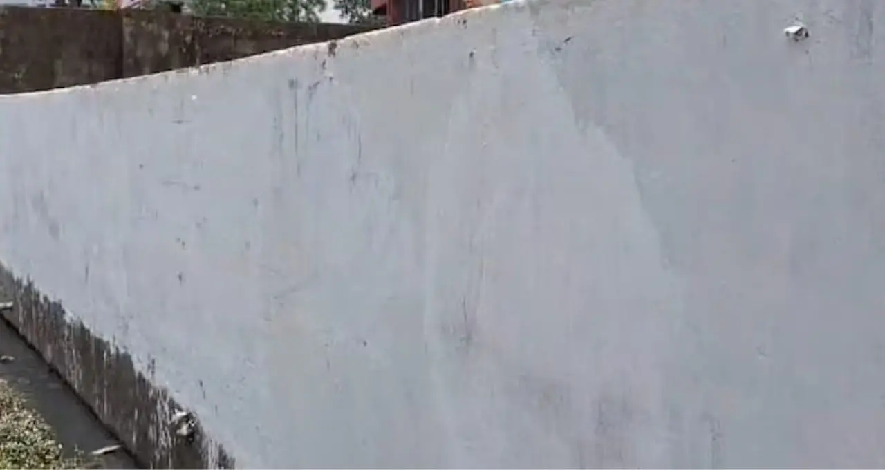 দেওয়াল লিখন মুছতে গিয়েই হামলা! কমিশনের কর্মীদের মারধরে উত্তপ্ত দুর্গাপুর, গ্রেফতার ৩
