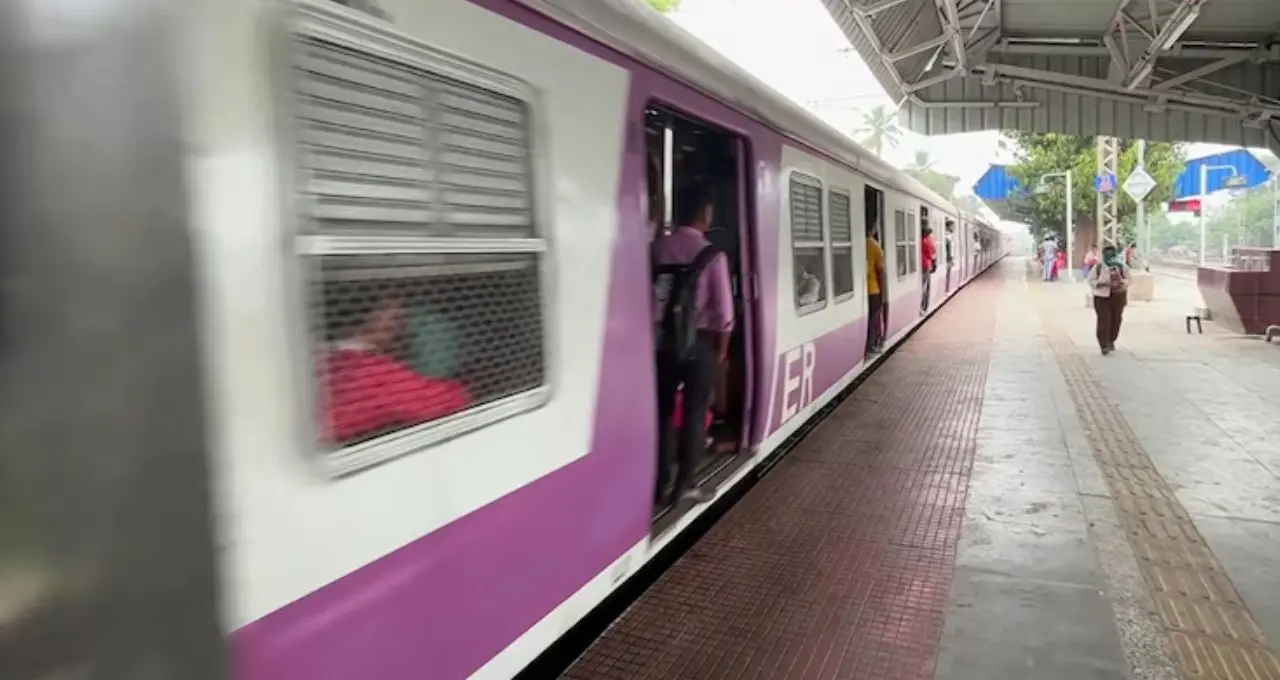Amrit Bharat Station Scheme: ৯.৪৮ কোটির প্রকল্পে বদলে যাচ্ছে চন্দননগর স্টেশন, যাত্রীদের জন্য একগুচ্ছ আধুনিক সুবিধা

