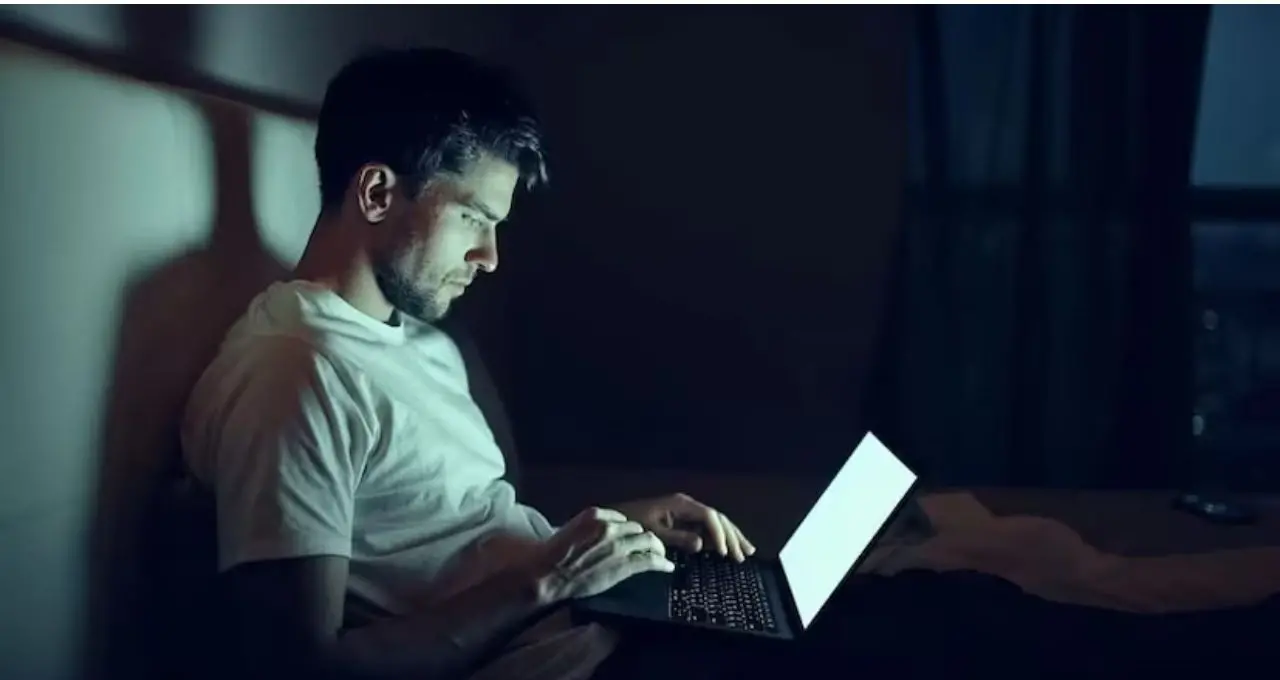 নিষিদ্ধ আকর্ষণের ফাঁদে মন! কেন অশ্লীল কনটেন্টে আসক্ত হচ্ছে মানুষ—গবেষণায় উঠে এল চাঞ্চল্যকর তথ্য
