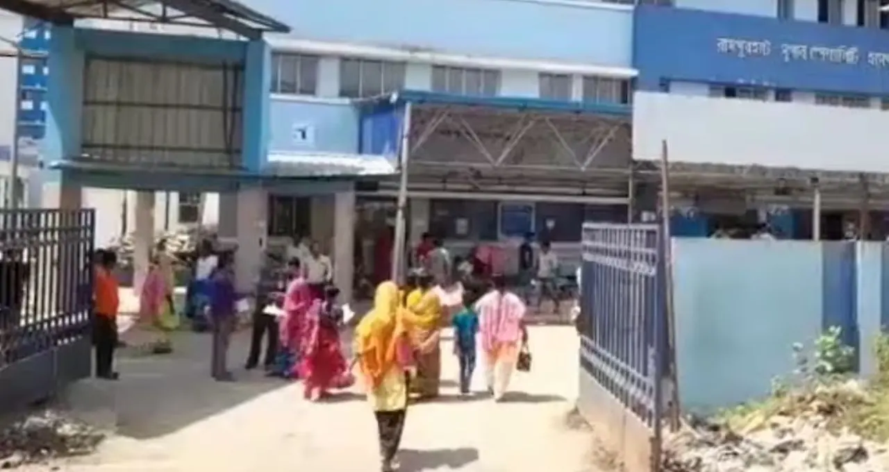 বীরভূমে স্বাস্থ্যকর্মী নিয়োগ! আকর্ষণীয় বেতনে কমিউনিটি হেলথ অ্যাসিস্ট্যান্ট পদে আবেদন শুরু