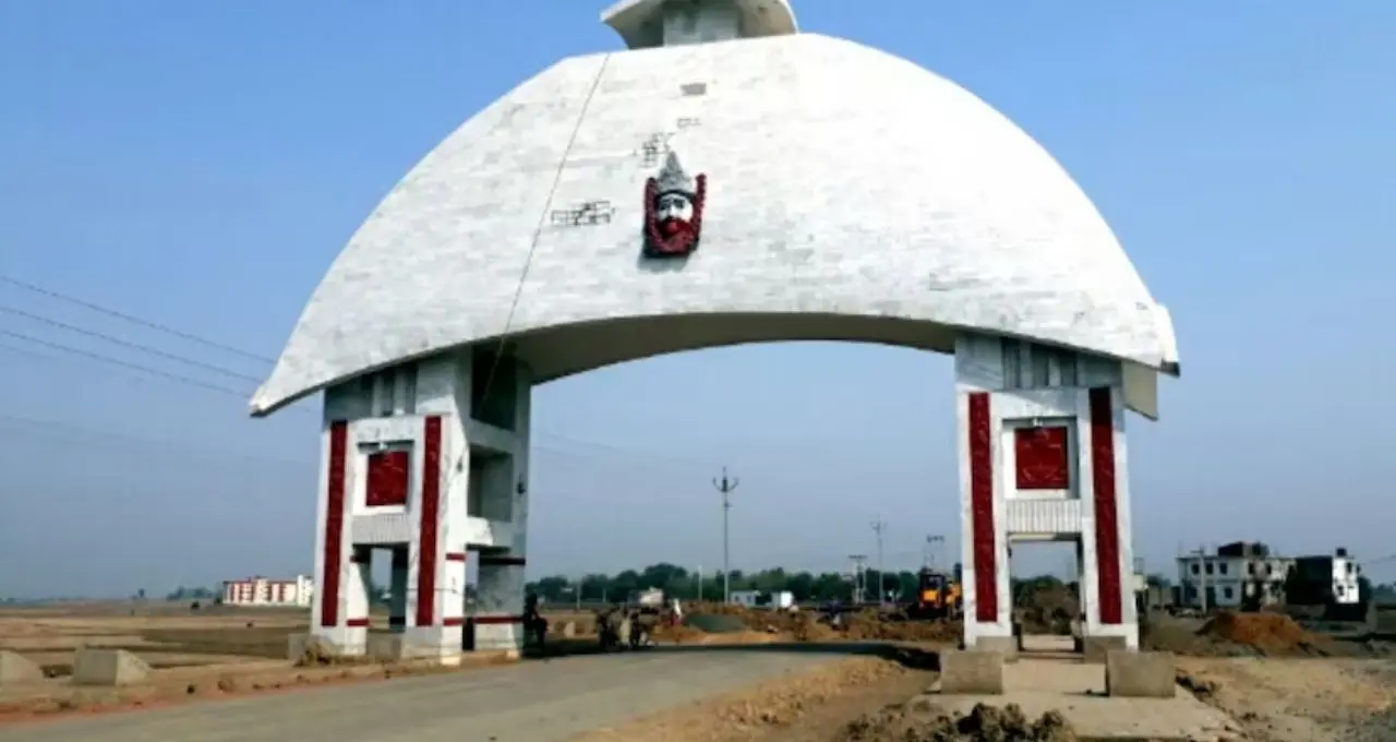 তারাপীঠে UPI বিকল! পুজো দিতে গেলে নগদ না রাখলে ভক্তদের ভোগান্তি চরমে

