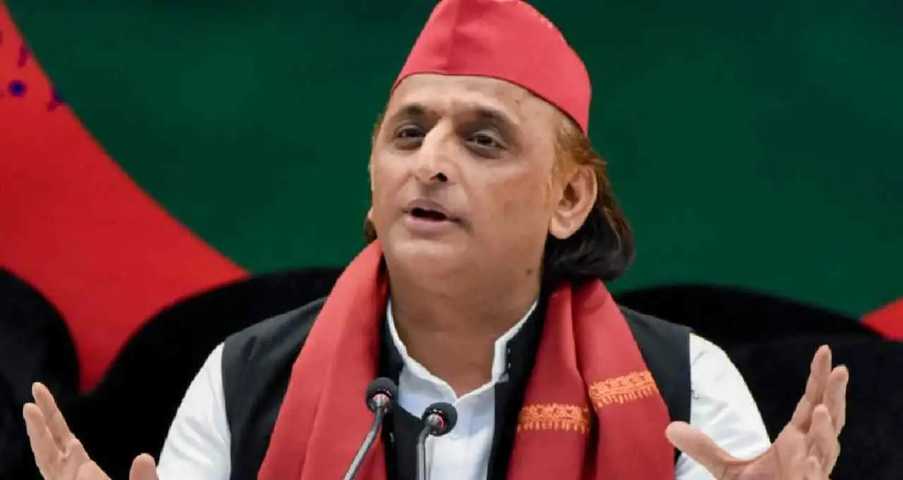 पीएम मोदी के आरोपों पर अखिलेश यादव का जवाब: 'उम्र और पद का मान करना हमारे संस्कार में है'