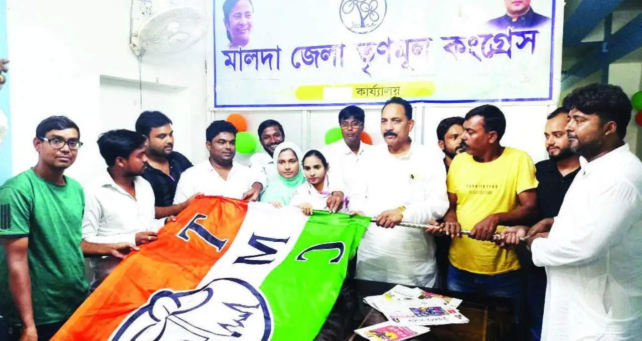 Abhishek Banerjee: কালচিনিতে বড় দলবদল! বিজেপি ছেড়ে তৃণমূলে ফিরলেন উইলসন, রোড শো-এ চমক
