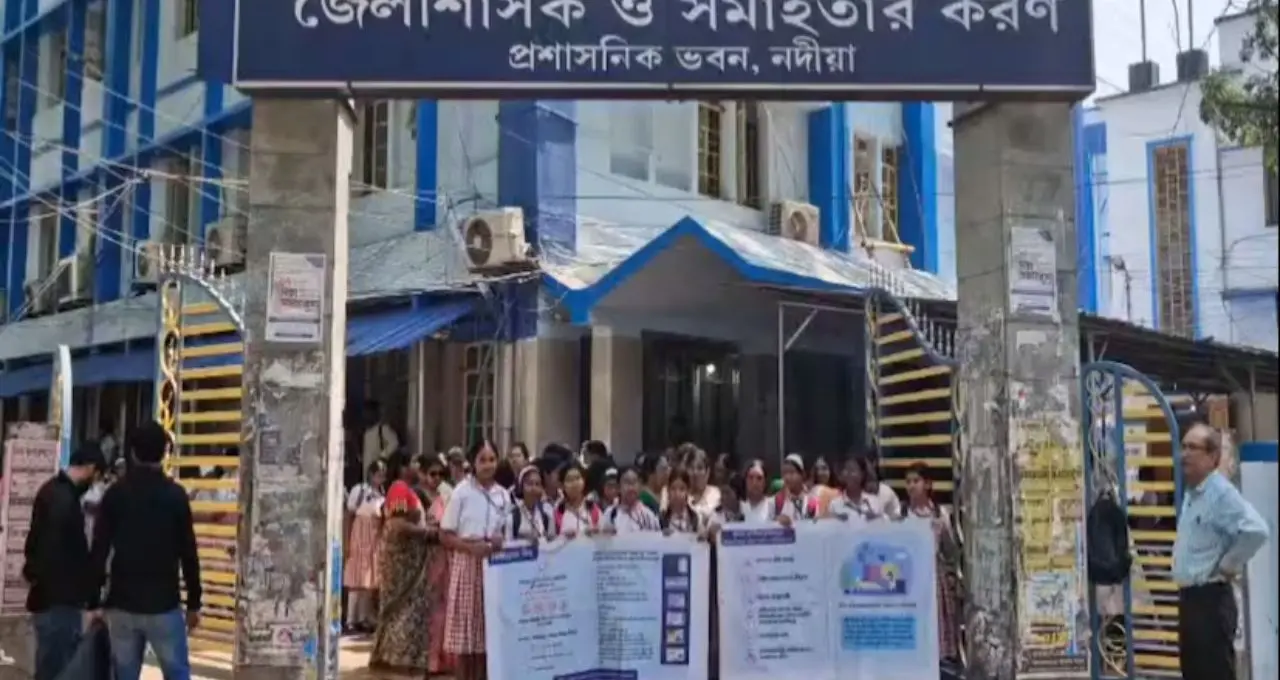 নদিয়ায় ভোটে ‘শুশুক’ ম্যাসকট! পরিবেশ ও গণতন্ত্র—দুই বার্তায় জোড়া চমক প্রশাসনের
