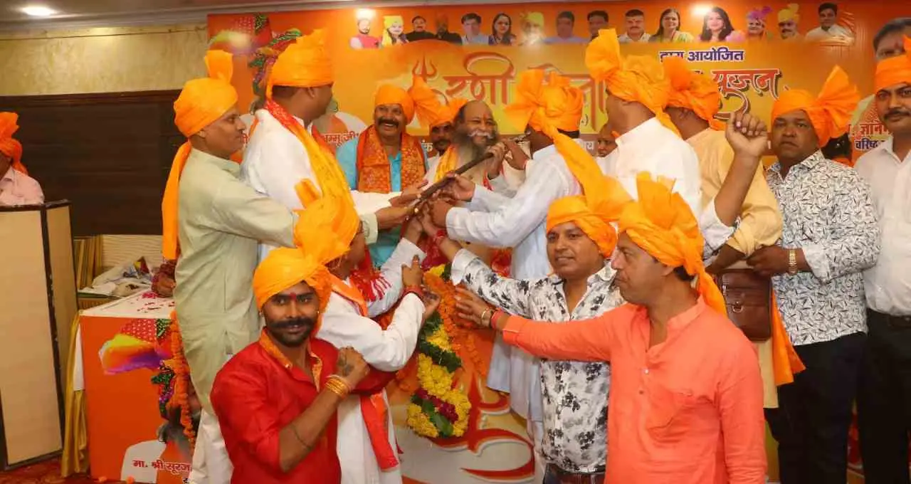 Karni Sena अध्यक्ष अम्मू की बड़ी मांग: AMU से हटाई जाए जिन्ना की तस्वीर, अलीगढ़ बने ‘हरिगढ़’