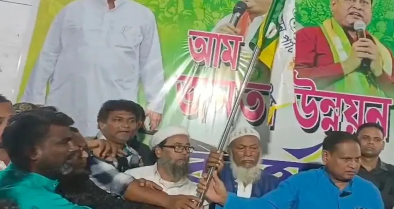 তৃণমূল ছেড়ে নতুন লড়াই! বিধায়ক পদে ইস্তফা দিয়ে ভোটমুখী হুমায়ুন কবীর, মুর্শিদাবাদে বাড়ছে উত্তাপ
