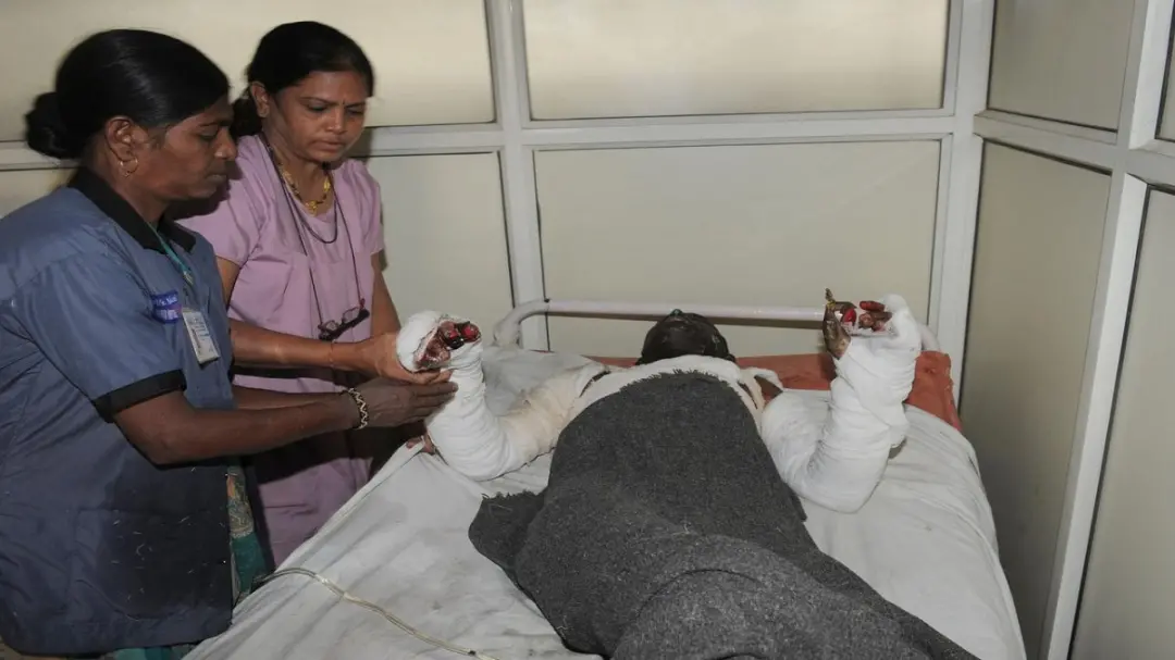 बरेली में दर्दनाक हादसा: अवैध गैस रिफिलिंग के दौरान विस्फोट, तीन किशोरों की मौत; चौथा गंभीर