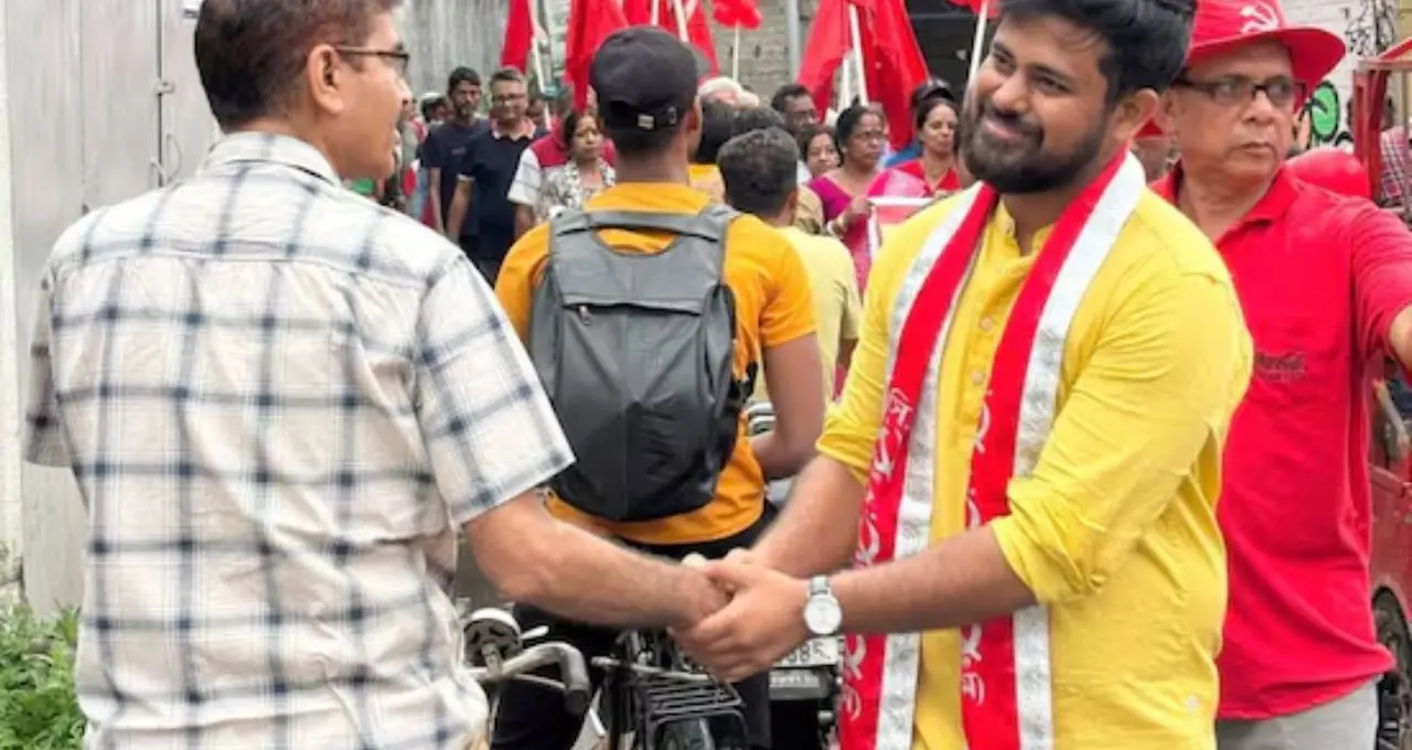 হাতে নগদ মাত্র ৫ হাজার! তবুও লক্ষাধিক সঞ্চয়—মহেশতলার সিপিএম প্রার্থী সায়ন বন্দ্যোপাধ্যায়ের সম্পত্তি নিয়ে জোর চর্চা
