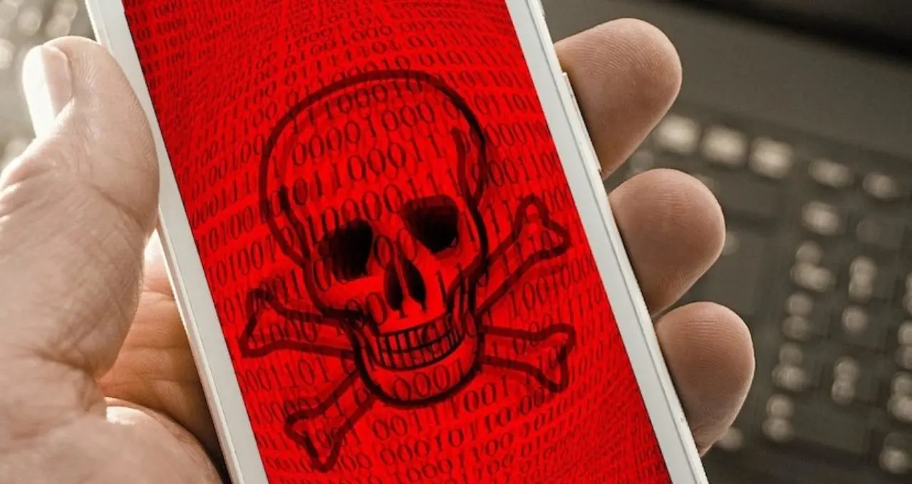 ফ্যাক্টরি রিসেটেও যাচ্ছে না ‘NoVoice’! অ্যান্ড্রয়েডে ভয়ংকর ম্যালওয়্যার, ৫০+ অ্যাপ থাকলে এখনই ডিলিট করুন

