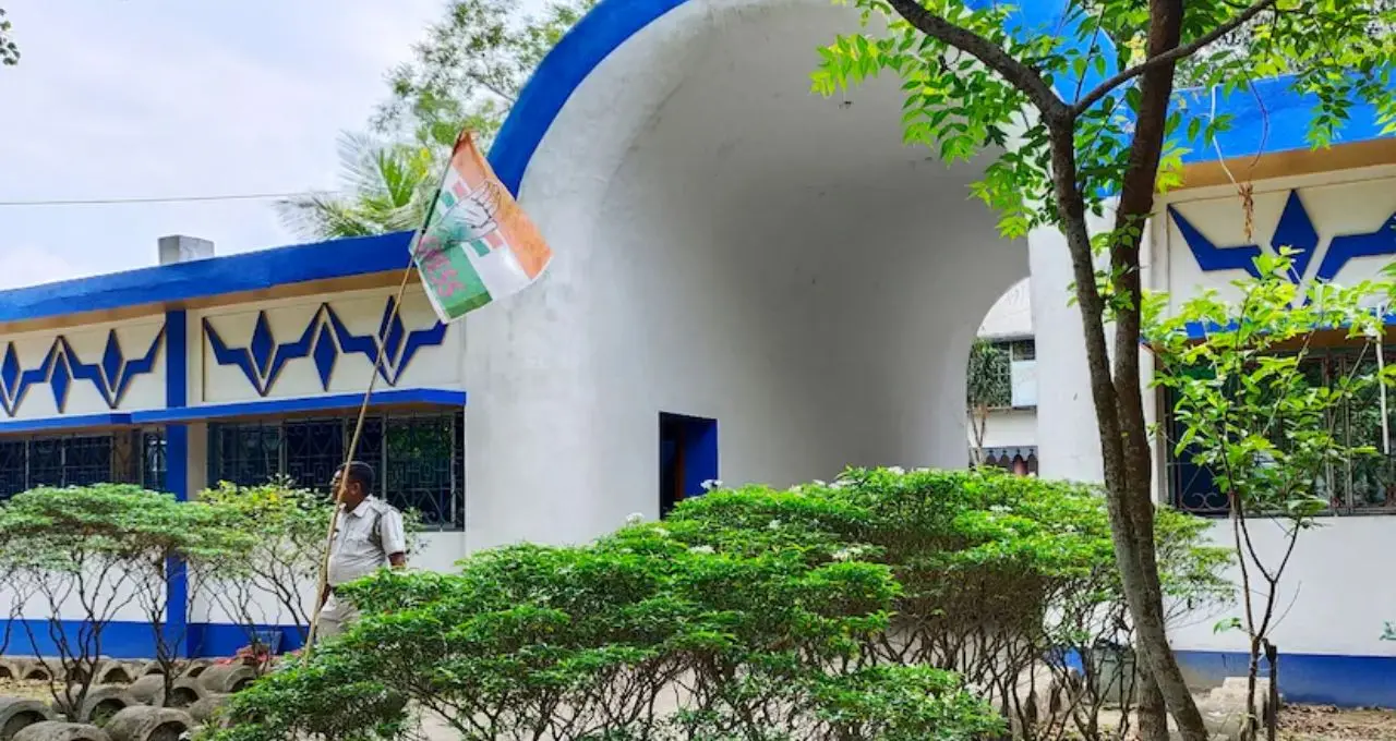 প্রয়াত কংগ্রেসের প্রবীণ নেতা ‘ডালু বাবু’ Abu Hasem Khan Choudhury, শোকস্তব্ধ Malda-র রাজনীতি

