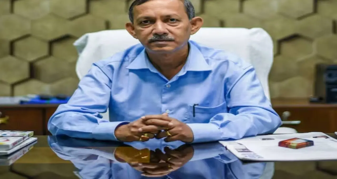 সাড়ে ৪ কোটি টাকার সম্পত্তি, তবুও ‘ক্লিন ইমেজ’! শিলিগুড়ির লড়াইয়ে আলোচনার কেন্দ্রে গৌতম দেব
