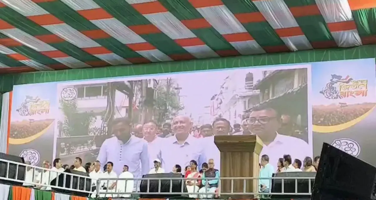 ভোটের ময়দানে সুরের ঝড়! Nachiketa Chakraborty-ধানসিঁড়ির কণ্ঠে গৌতম দেবের থিম সং “শিলিগুড়ির সূর্য”
