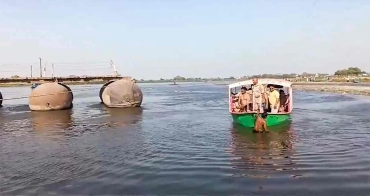 Mathura Boat Accident: यमुना नदी में बड़ा हादसा, 7 श्रद्धालु अब भी लापता; रेस्क्यू ऑपरेशन जारी 