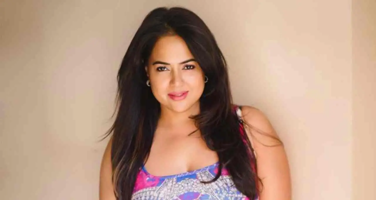 समीरा रेड्डी: बॉलीवुड में फिट होने के लिए खरीदे थे लाखों के डिजाइनर बैग, अब एक्ट्रेस को हो रहा पछतावा