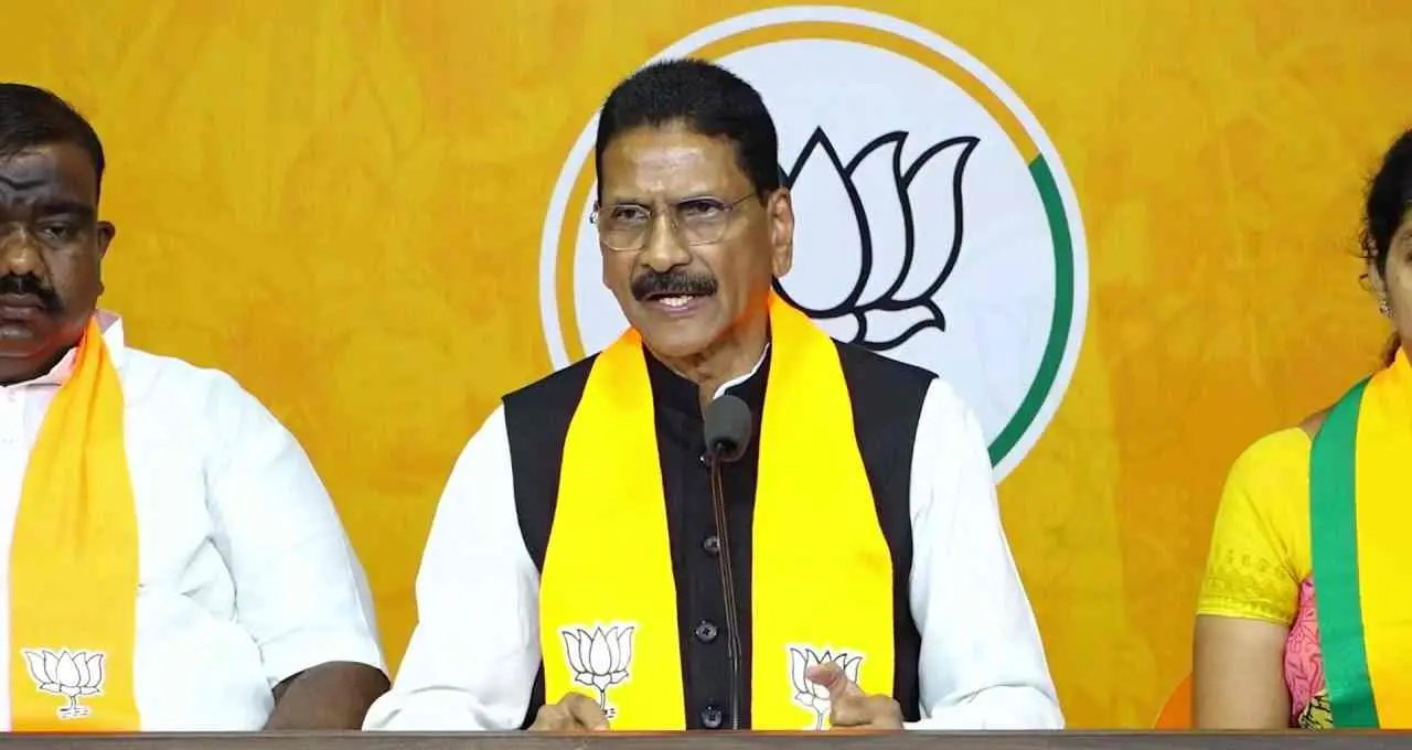 Tamil Nadu Delimitation Row: डीएमके का विरोध ‘चुनावी स्टंट’, विधेयक जलाने पर CM स्टालिन पर भड़की भाजपा
