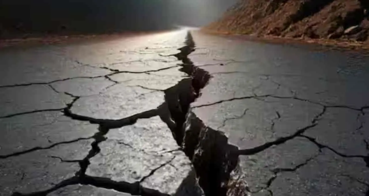 जम्मू-कश्मीर में 5.3 तीव्रता का भूकंप: कश्मीर घाटी में महसूस हुए झटके, अफगानिस्तान था केंद्र
