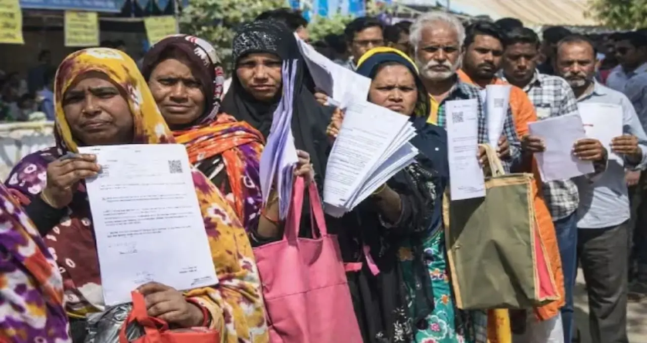 West Bengal Elections Phase 1: ভোটের দিন কী খোলা, কী বন্ধ? স্কুল-ব্যাঙ্ক-মার্কেট থেকে ড্রাই ডে—সম্পূর্ণ গাইড
