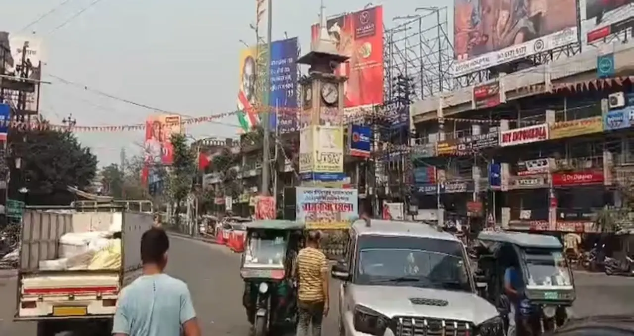 ভোটের আগে শিলিগুড়িতে কড়াকড়ি: হোটেলে নতুন চেক-ইন বন্ধ, অতিথিদের খালি করার নির্দেশ
