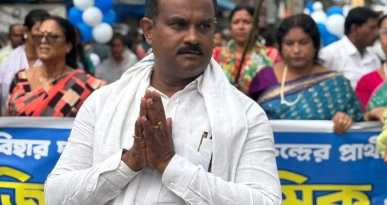 WB Assembly Election 2026: কোচবিহারে তৃণমূলের প্রচারের ঝড়, গ্র্যান্ড ফিনালেতে মিছিল-মেগা শো
