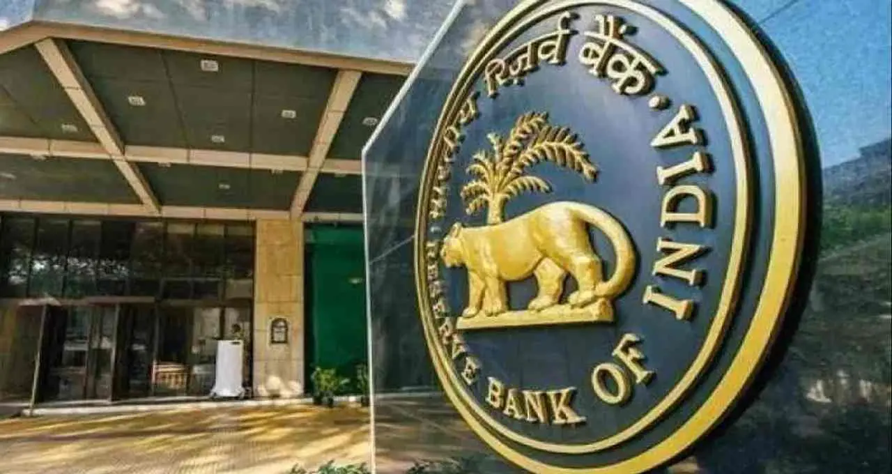 RBI का नया नियम: अब बिना सूचना नहीं कटेंगे पैसे, ऑटो-डेबिट से पहले मिलेगा 24 घंटे का अलर्ट