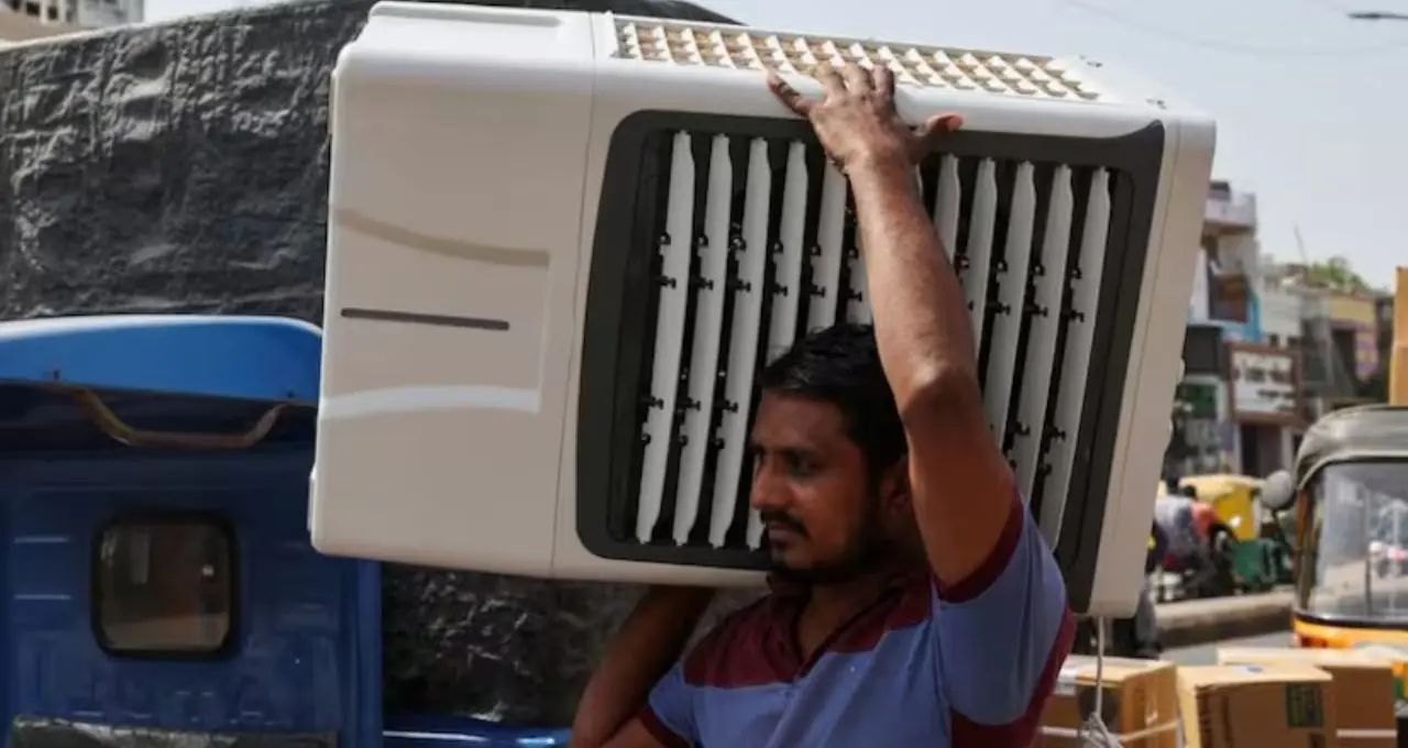 সুপার এল নিনোর ভয়াল ইঙ্গিত! মে-জুনে তীব্র তাপপ্রবাহ, দুর্বল বর্ষায় বিপদের আশঙ্কা দেশে

