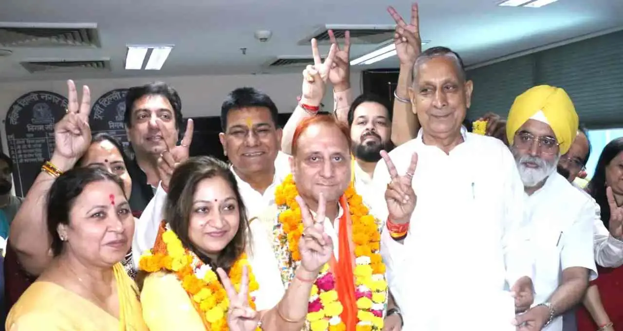 प्रवेश वाही: BJP के MCD मेयर उम्मीदवार, तीन बार पार्षद से लेकर चेयरमैन तक का सफर